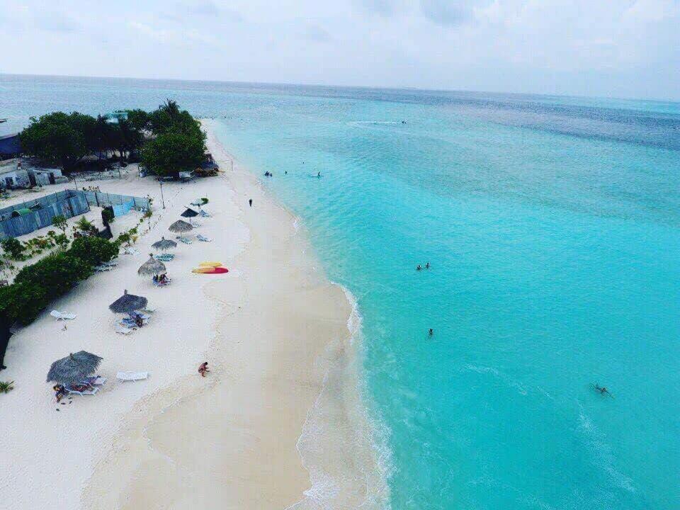 String Wave Maldives Hotell Gulhi Exteriör bild