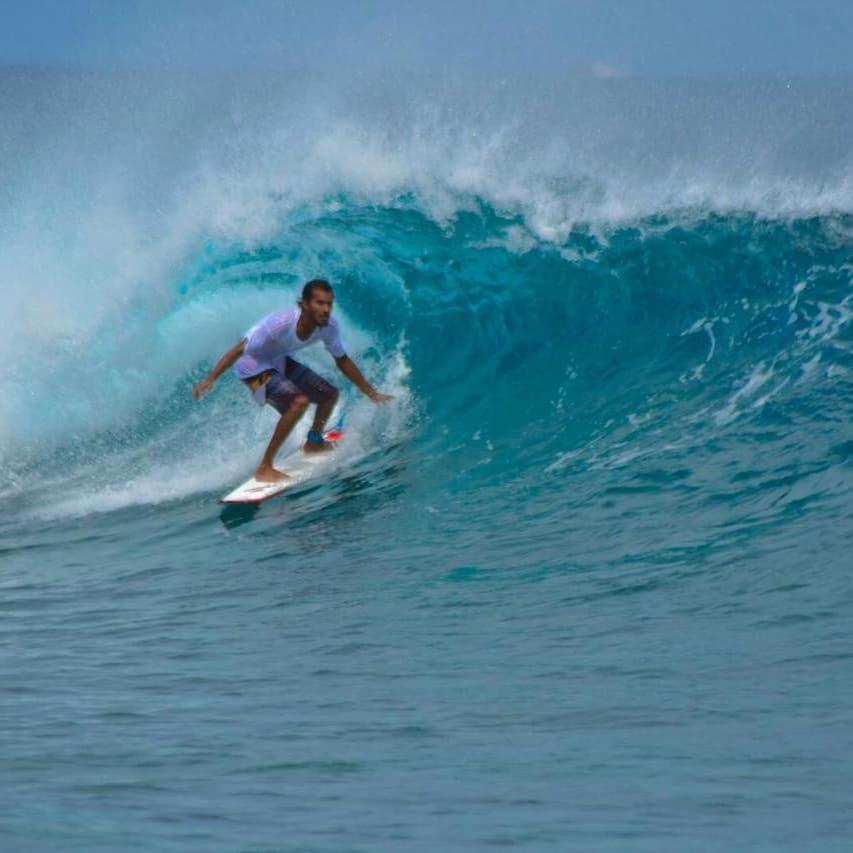 String Wave Maldives Hotell Gulhi Exteriör bild
